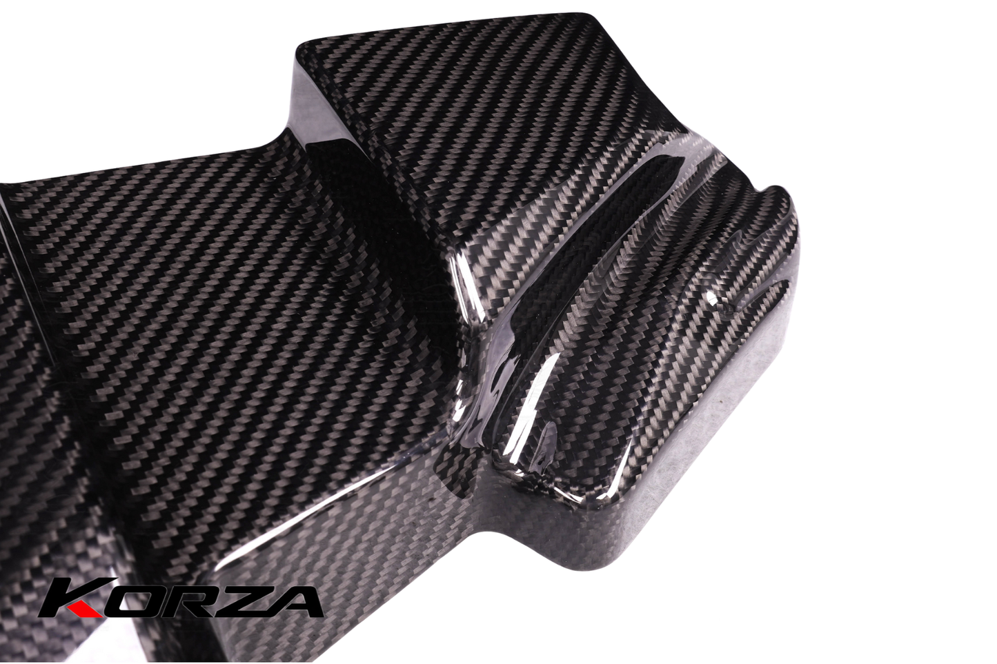 DRY CARBON BATTERY COVER – BMW G87 M2, G80 M3, G82 M4